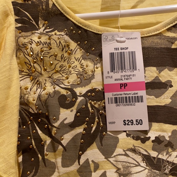 Women Flutter Sleeves Top - Picture 5 of 5